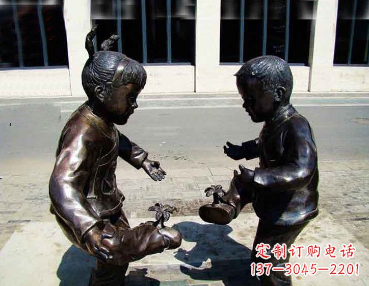 潍坊儿童斗鸡铜雕