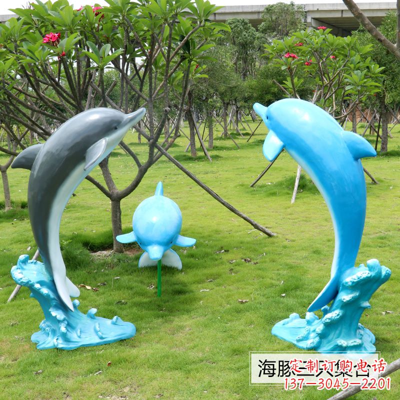 潍坊精致仿真玻璃钢海豚雕塑