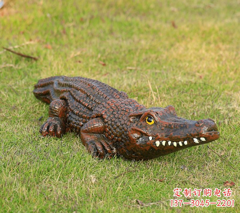 潍坊仿真鳄鱼雕塑园林动物景观雕塑