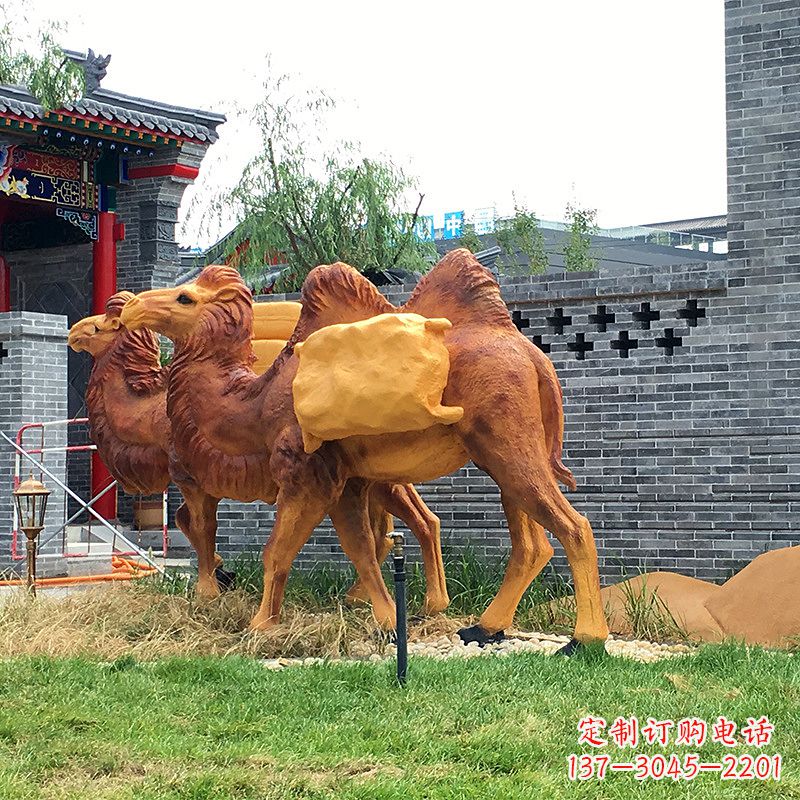 潍坊集萃精美的骆驼雕塑