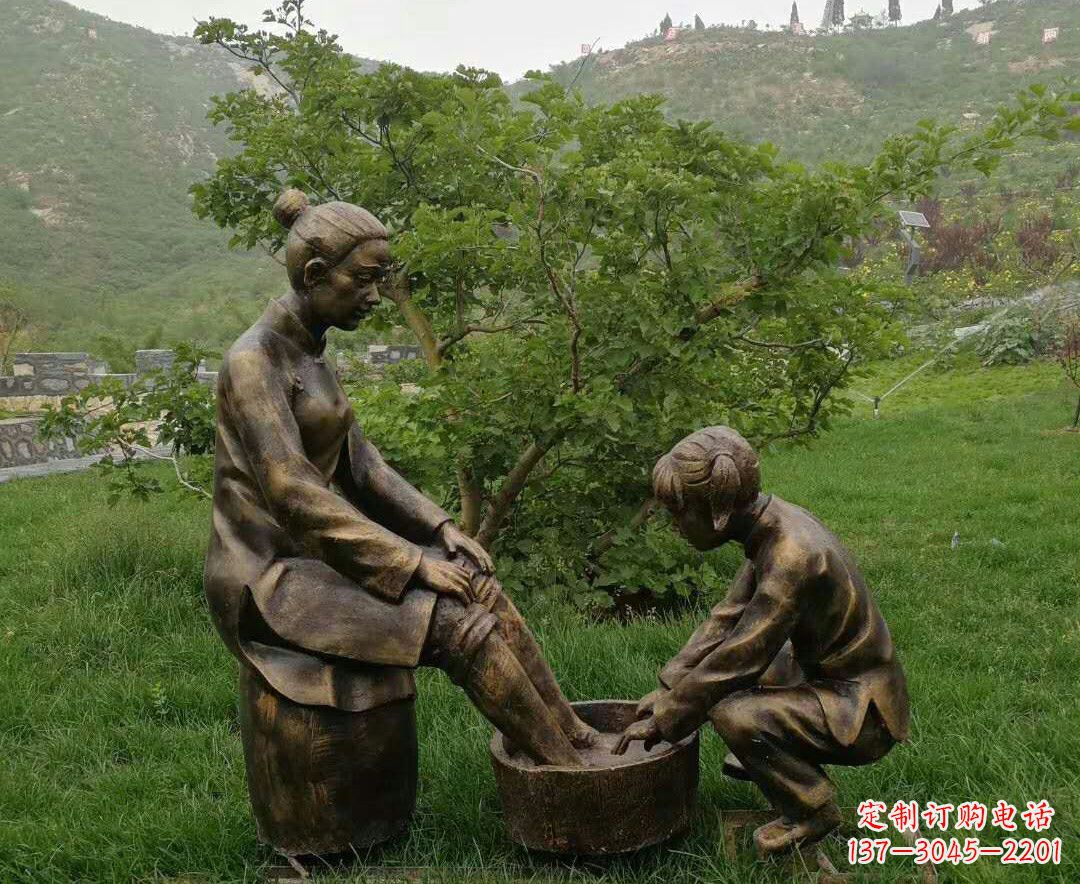 潍坊母爱风采雕塑