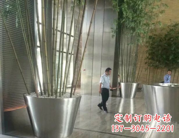 潍坊品质不锈钢花盆景观雕塑