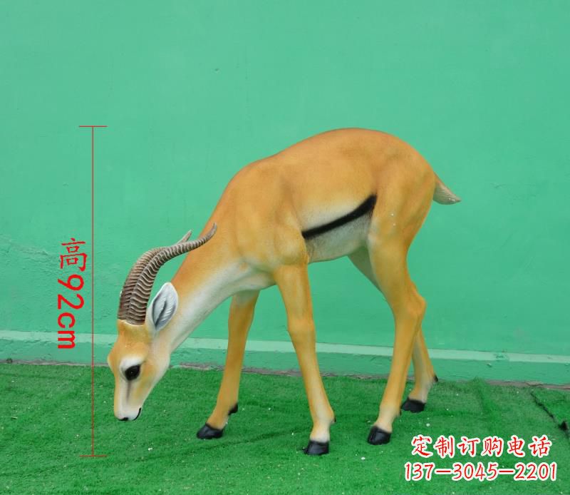 潍坊玻璃钢仿真羚羊雕塑