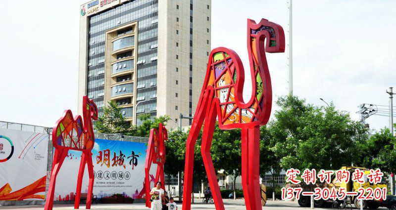 潍坊品质精良的公园不锈钢骆驼雕塑