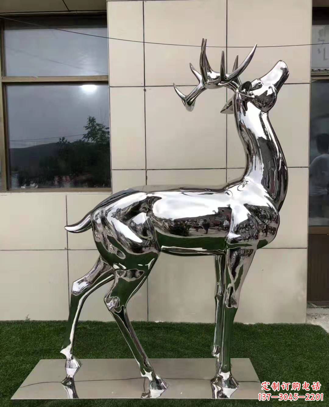 潍坊不锈钢艺术品精美梅花鹿雕塑