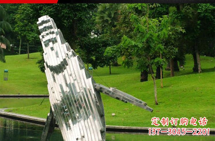 潍坊温馨活泼的不锈钢动物企鹅雕塑