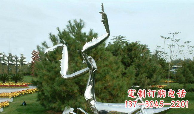 潍坊不锈钢螳螂雕塑