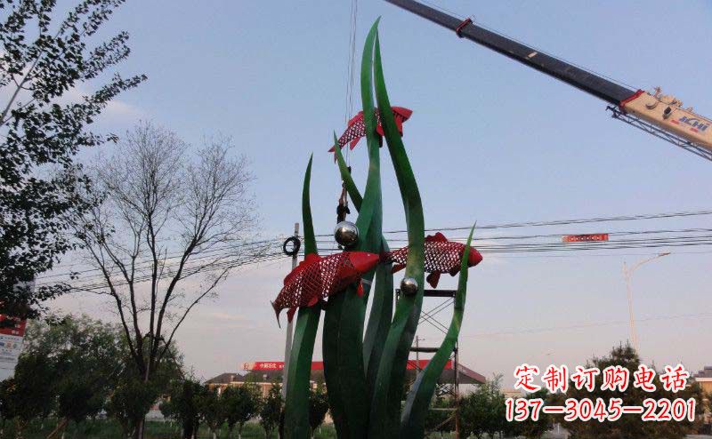 潍坊欧洲风格鲤鱼不锈钢雕塑