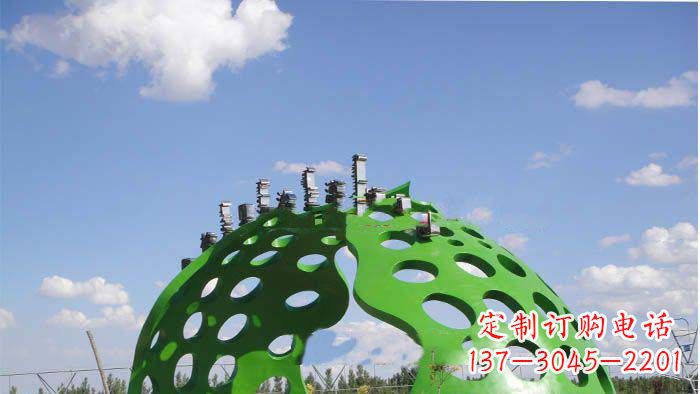 潍坊约克公园不锈钢镂空半圆拱门雕塑