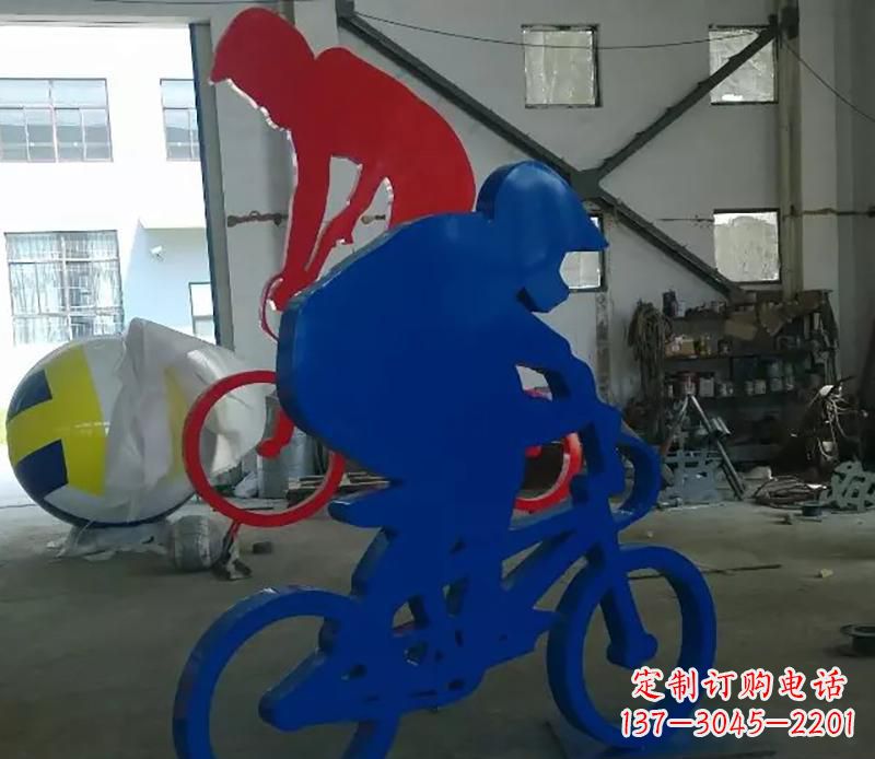 潍坊公园不锈钢骑自行车运动人物雕塑