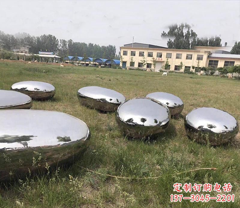 潍坊精美不锈钢水滴景观雕塑