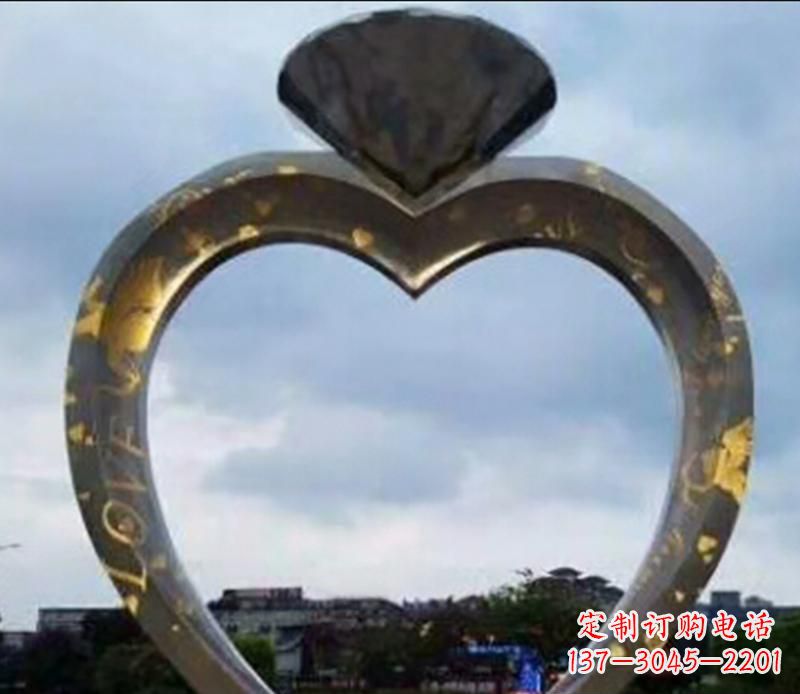 潍坊不锈钢大型钻石戒指景观雕塑