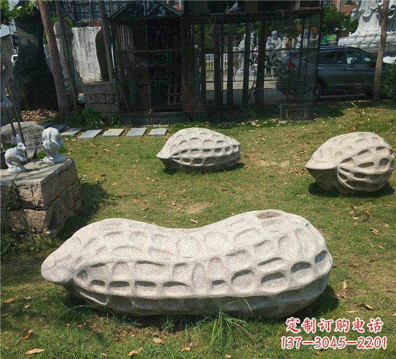 潍坊公园大理石花生雕塑