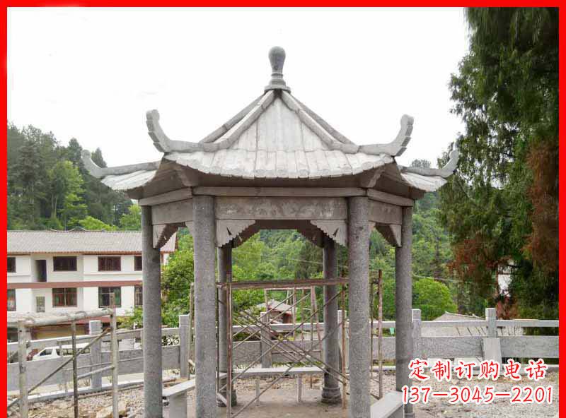 潍坊公园大理石六角石雕凉亭