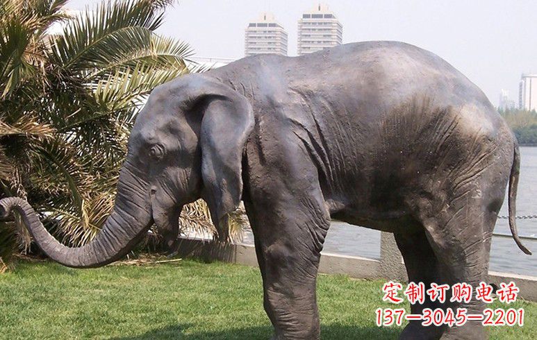 潍坊公园大象铜雕塑
