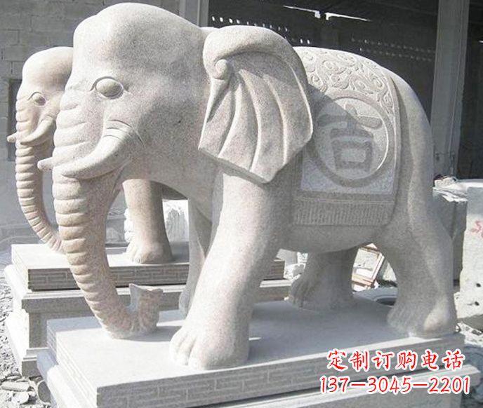 潍坊公园动物吉祥大象石雕 (2)