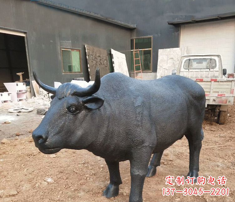 潍坊公园动物铜雕牛