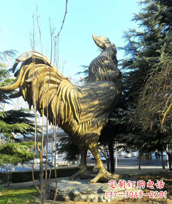 潍坊公园公鸡动物铜雕