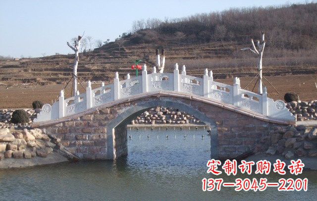 潍坊独特设计的拱桥石雕