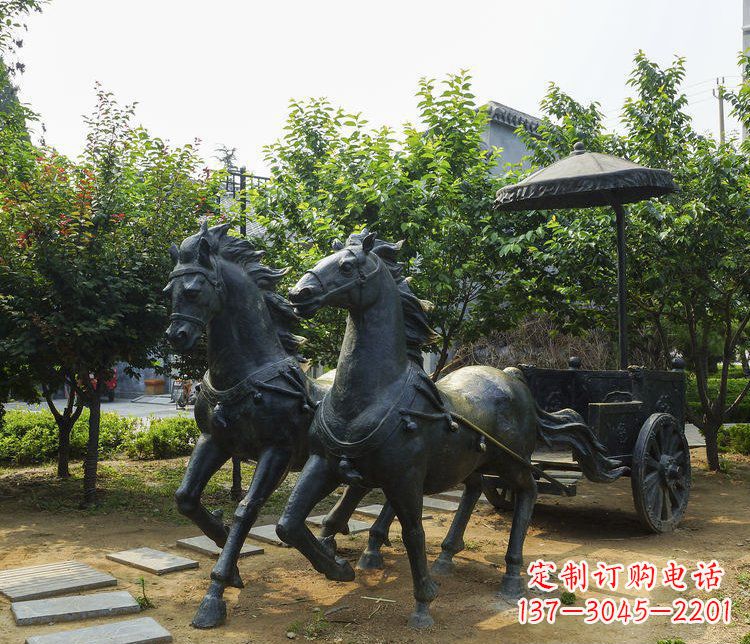 潍坊风格弥漫的古典马车铜雕