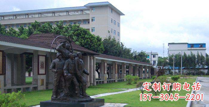 潍坊公园军人人物铜雕