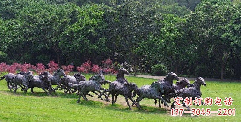 潍坊公园群马动物铜雕