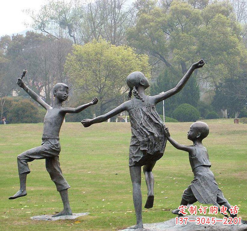 潍坊公园人物放风筝的儿童铜雕