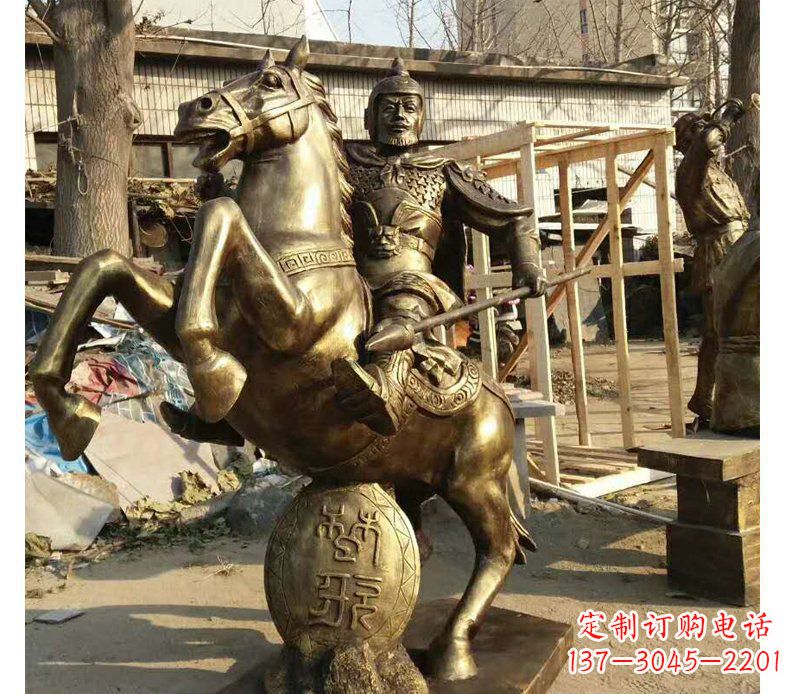 潍坊公园人物骑马的战士铜雕