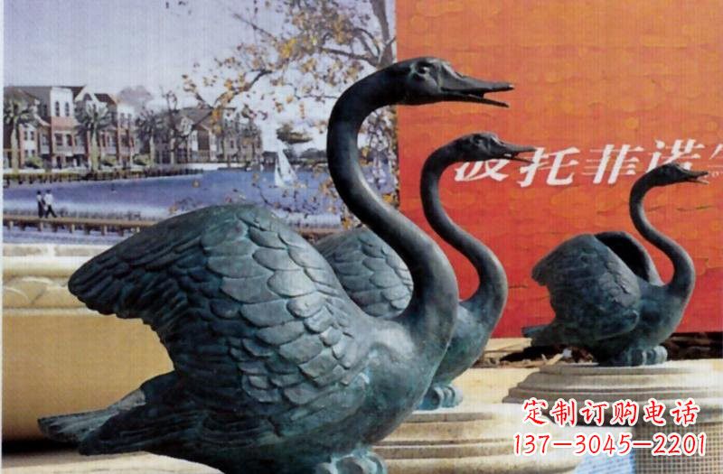 潍坊公园天鹅铜雕
