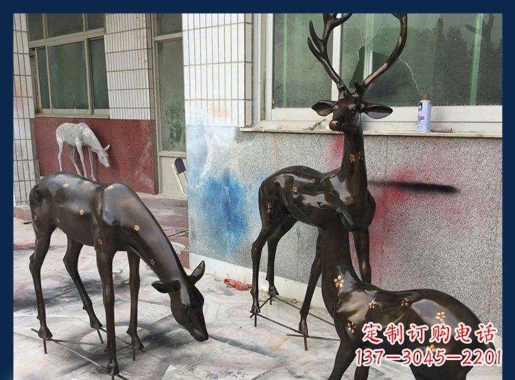 潍坊高贵优雅的梅花鹿铜雕塑