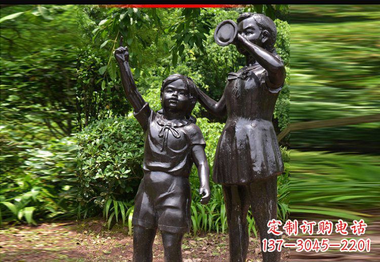 潍坊公园铜雕树林玩耍儿童人物雕塑