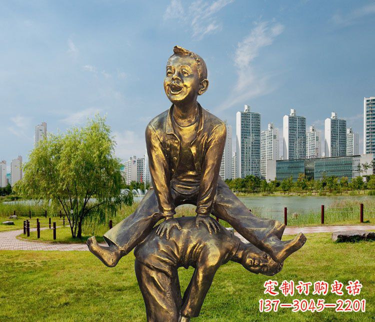 潍坊中领雕塑铜质经典跳马蹲人雕塑