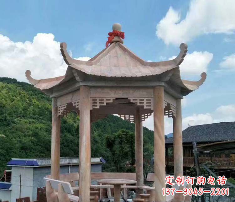 潍坊一流的公园晚霞红六角石雕凉亭
