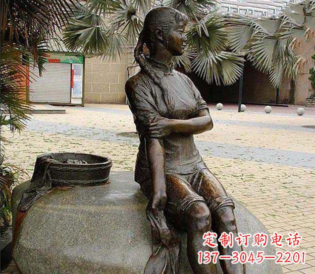 潍坊中领雕塑定制，洗衣服的女孩铜雕塑