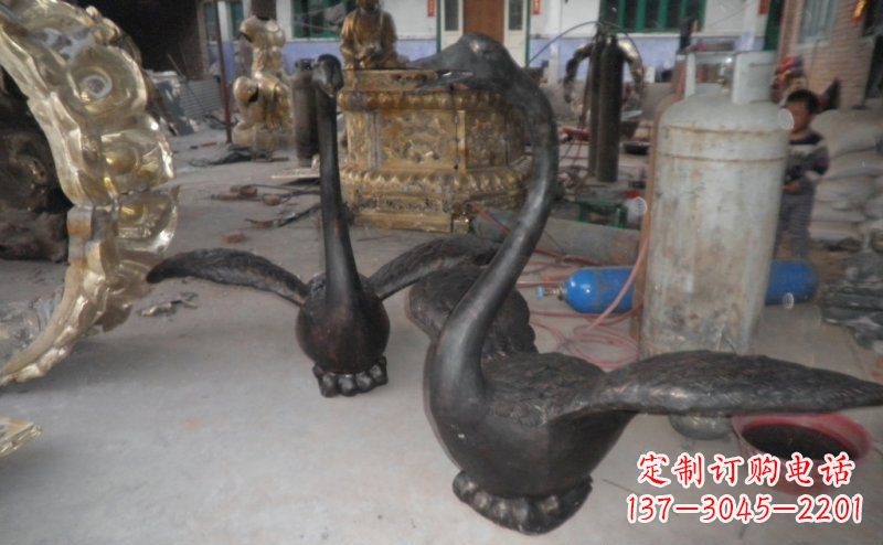 潍坊汇聚灵性的仙鹤塑像