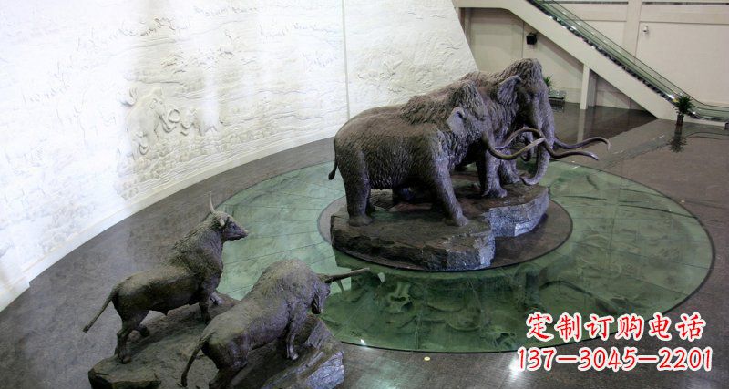 潍坊公园长毛象动物铜雕 (3)
