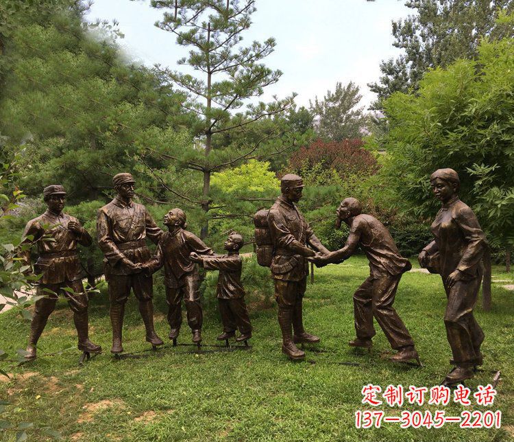 潍坊广场八路军解放战士人物铜雕