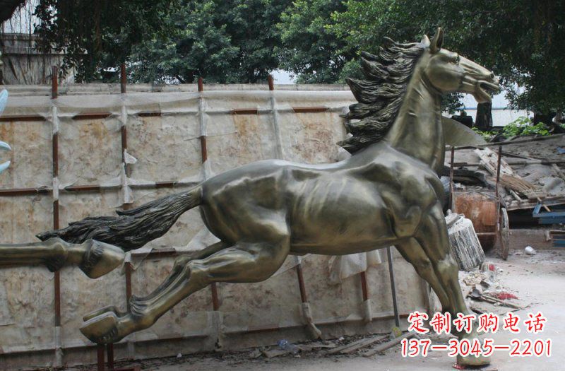 潍坊逸致领雕：广场奔马动物铜雕