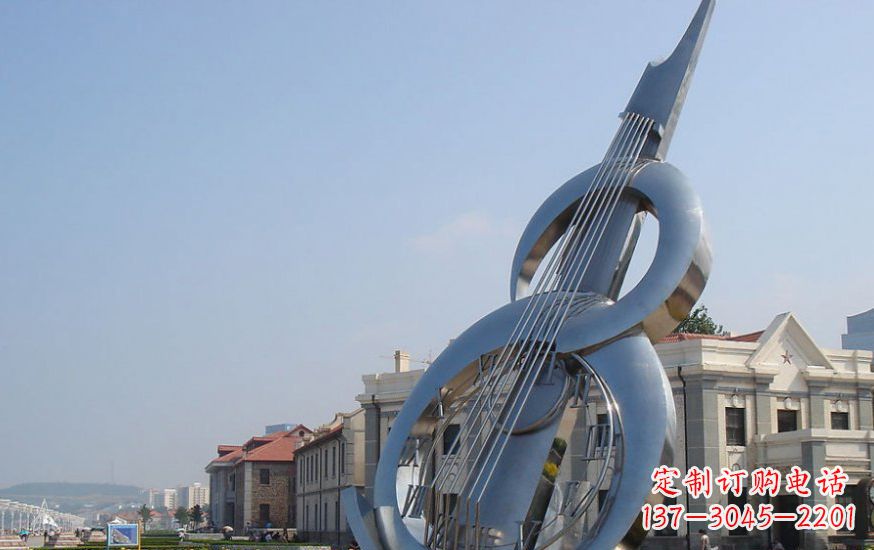 潍坊广场不锈钢大提琴雕塑