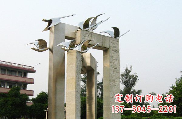 潍坊展现自然之美的不锈钢大雁动物雕塑