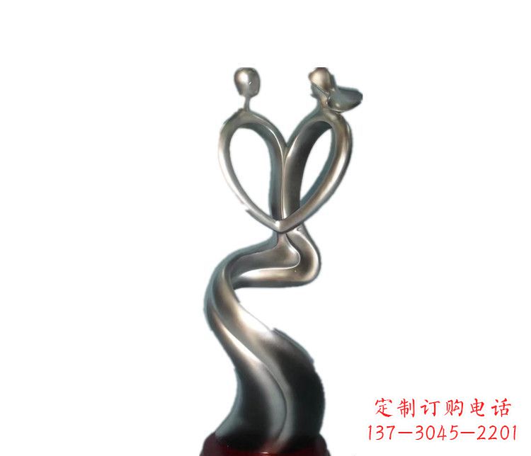 潍坊爱的象征——不锈钢情侣雕塑