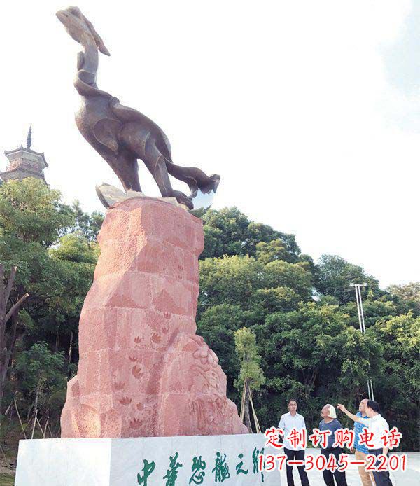 潍坊广场抽象恐龙景观铜雕