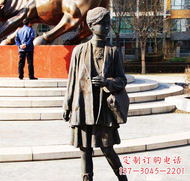 潍坊真实可爱的女孩铜雕塑