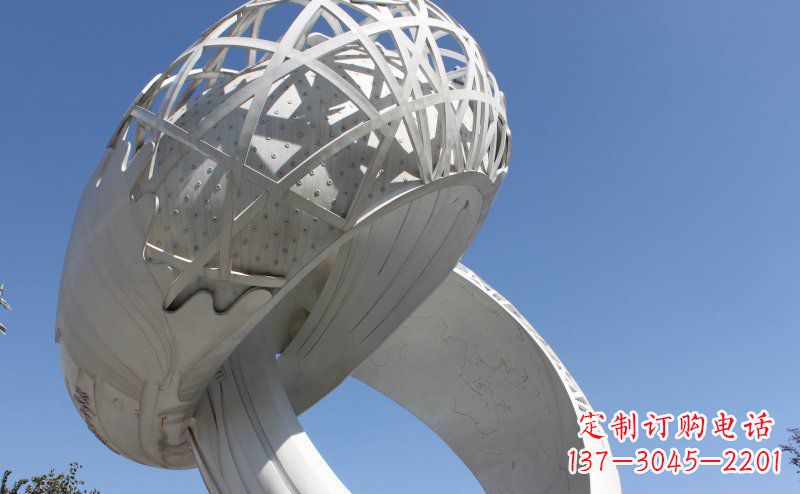 潍坊中领雕塑珠宝戒指雕塑是一款以不锈钢为原材…