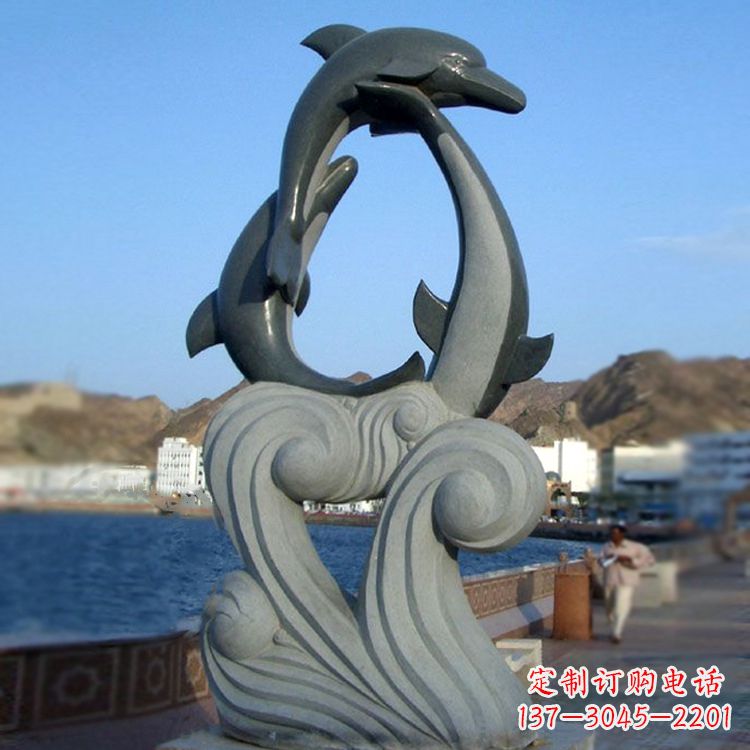 潍坊欣赏海豚石雕塑的美丽
