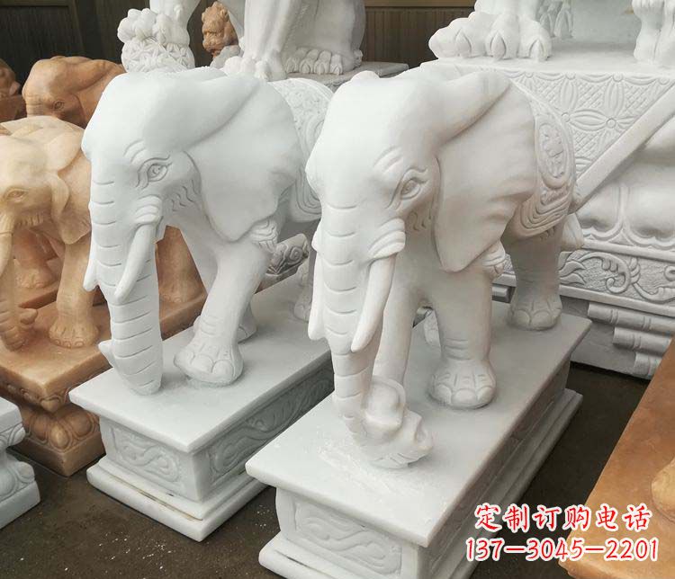 潍坊独特的大象雕塑造型精美