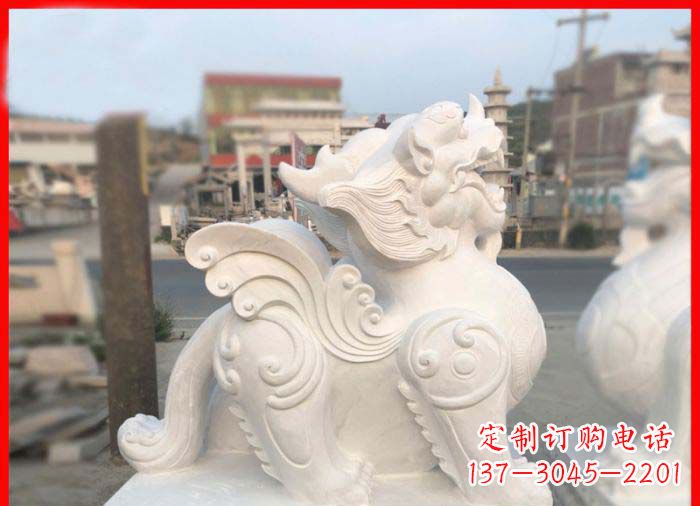 潍坊中领雕塑:精美汉白玉貔貅门口招财石雕