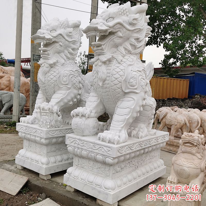 潍坊汉白玉石雕麒麟