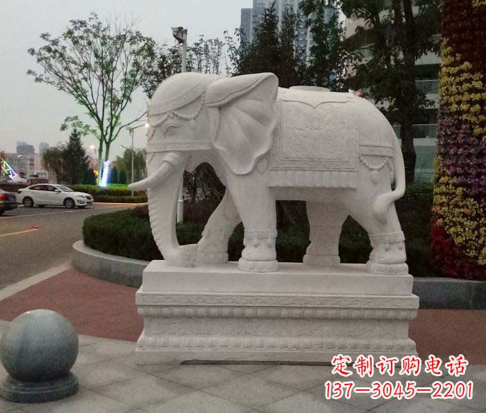 潍坊高贵优雅的汉白玉大象雕塑
