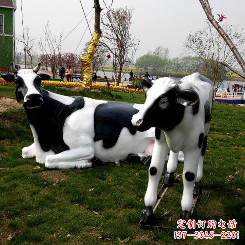 潍坊仿真奶牛雕塑,精致外形逼真细节